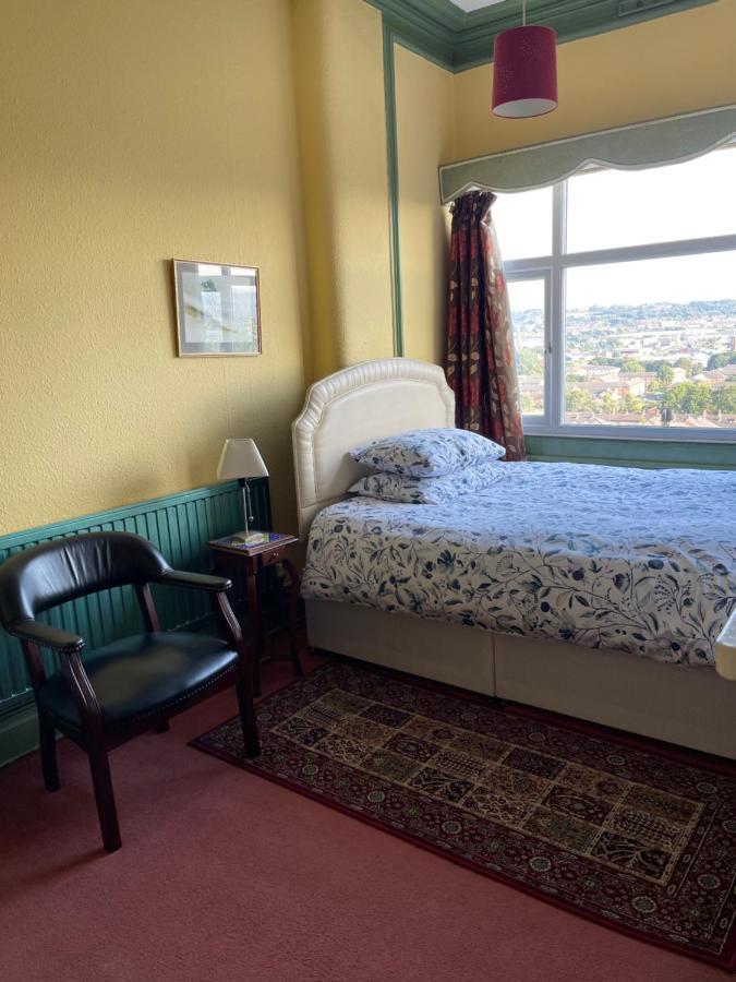 Chimneys Guest House Blackburn  Esterno foto