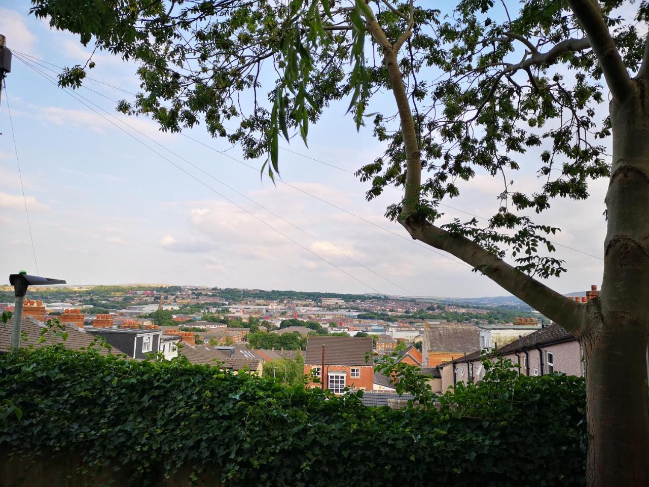 Chimneys Guest House Blackburn  Esterno foto